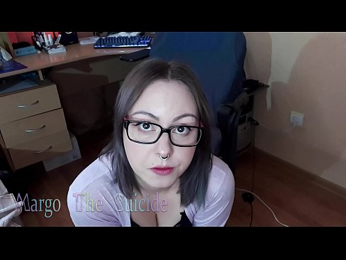 ❤️ Seksikas prillidega tüdruk imeb dildot sügavalt kaamera ette Porno at et.mailkassa.ru